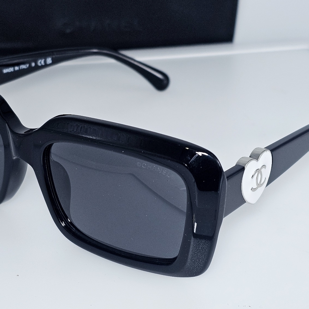 CHANEL CH5520A C501/S4 Designer Sunglasses | Black & Silver Frame | Grey Lenses - Picture 3 of 16